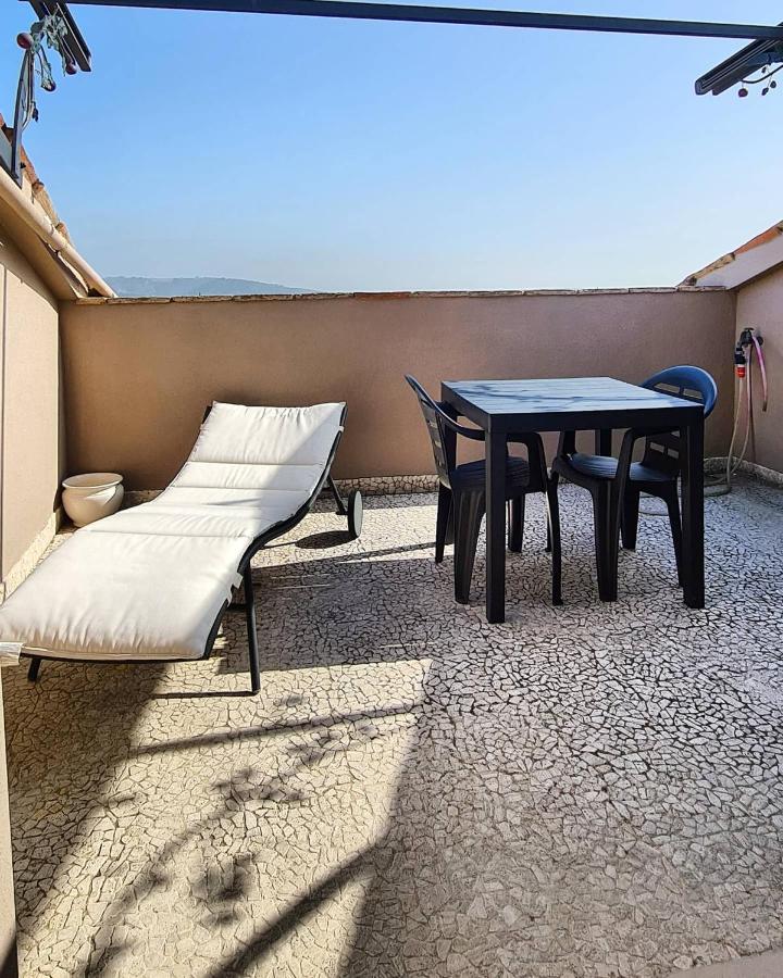 "Nido Del Falco" Palazzo Ricotti Camerano Exterior foto